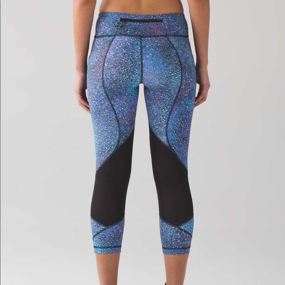 RARE - Lululemon Pace Rival Strive Multi Black / Black